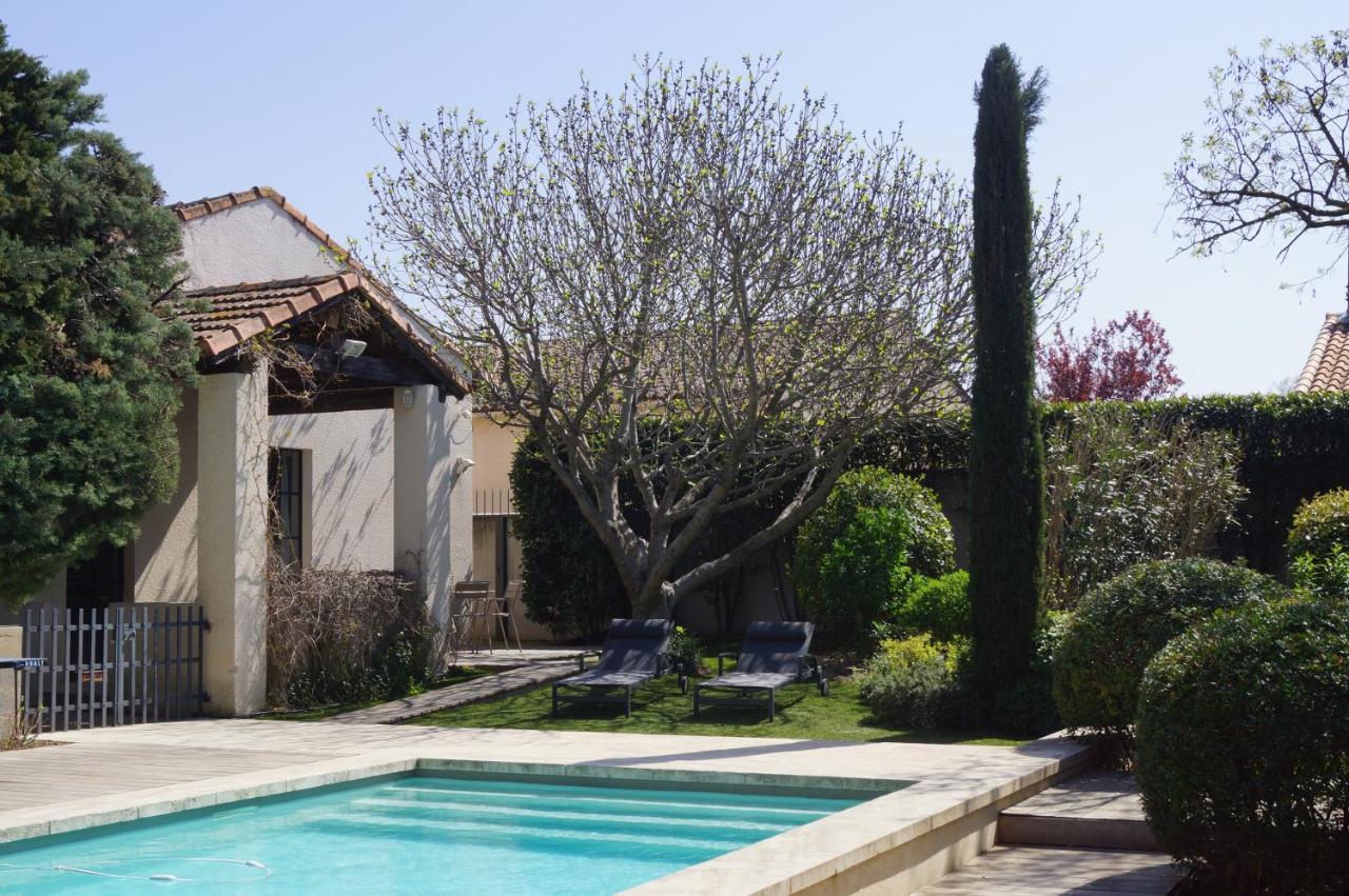 Domaine De La Girafe Bed & Breakfast Eyragues Exterior foto
