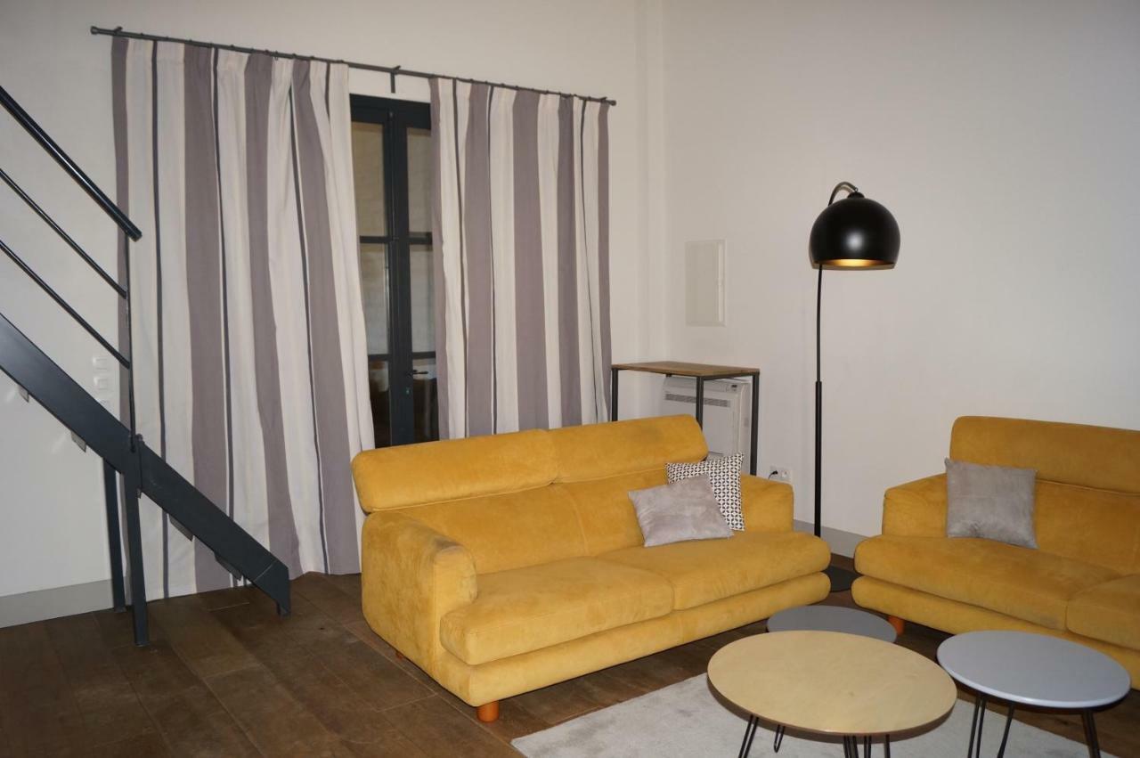 Domaine De La Girafe Bed & Breakfast Eyragues Exterior foto