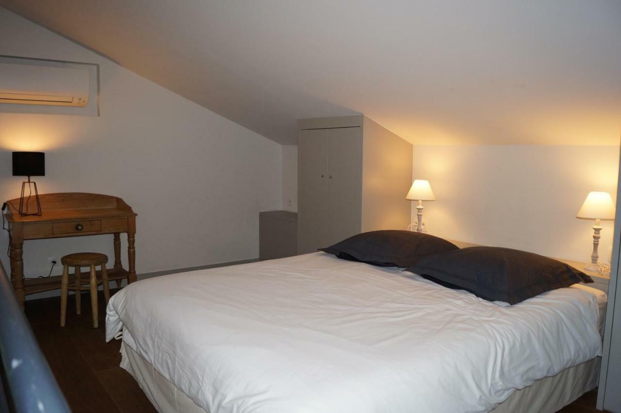 Domaine De La Girafe Bed & Breakfast Eyragues Exterior foto
